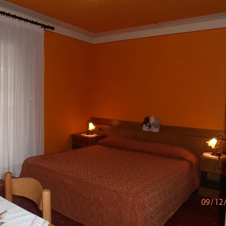 Alle Alpi Аллеге