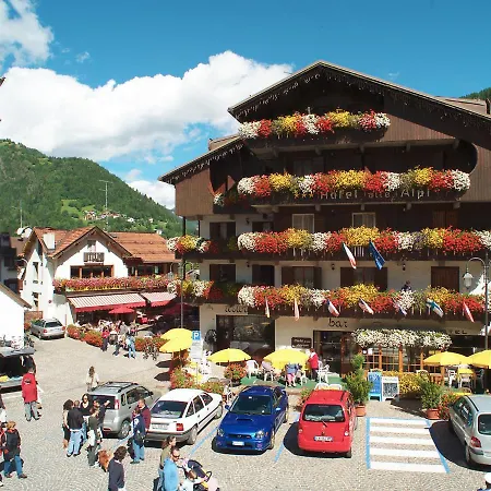 Alle Alpi Отель Аллеге